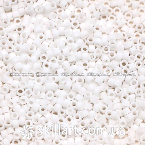 Бисер DB-750 Miyuki Delica Beads 11/0 (матовый, белый)